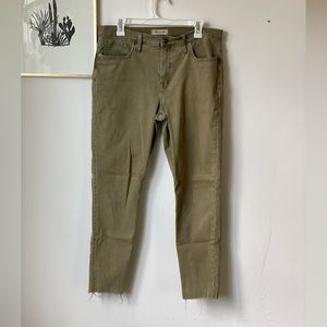 Madewell sage green soft stretch pants fretted hem.  9” high rise skinny
